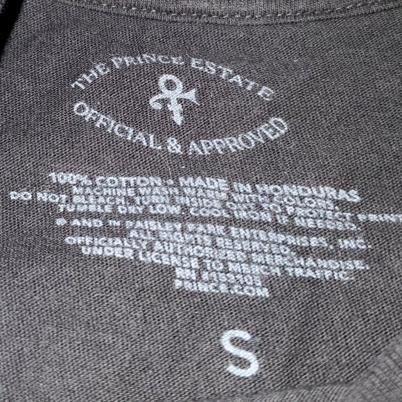 The Prince Estate Official And Approved Brand Purple Rain T Shirt Small - Picture 2 of 5